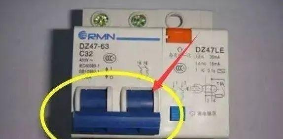 空调使用一会儿就跳闸，原因与解决方法解析（空调跳闸问题分析及解决方案）